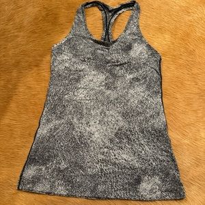 Lululemon top